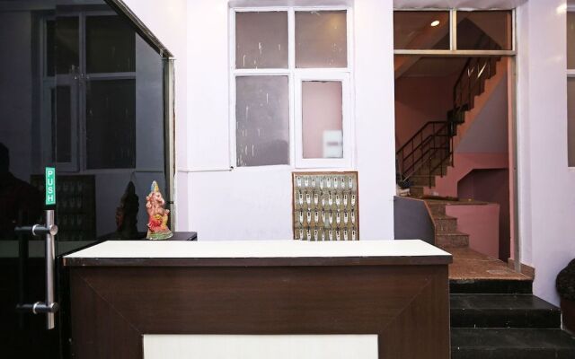 OYO Flagship 14774 Sector 14 Gurgaon
