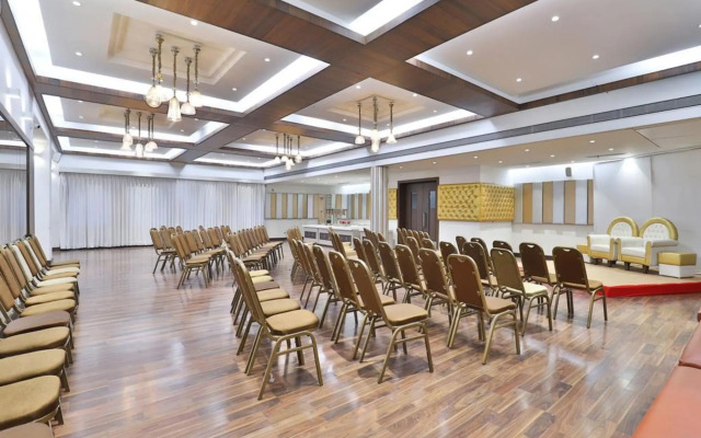 Fabhotel Sun N Step Club