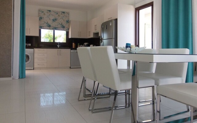 Villa Grecian 1 Platinum