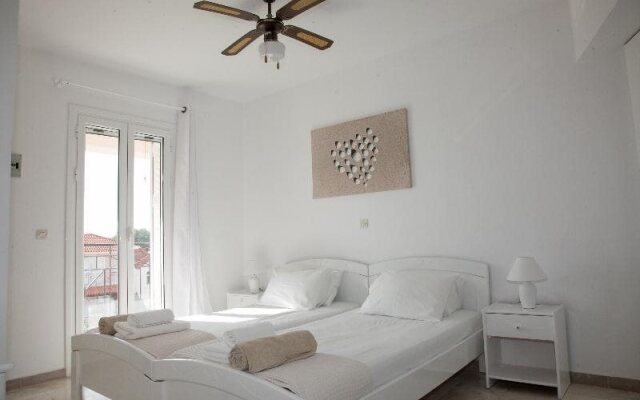 Cavaliere Houses
