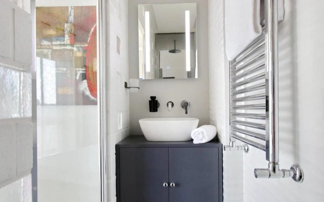 Vatican Museum Apartment with Terrace