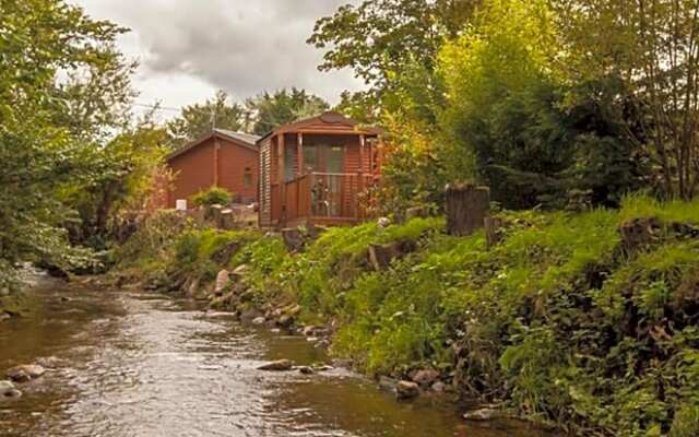 Bear Lodge