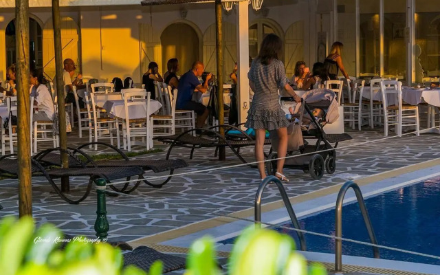 Mikri Vigla Hotel Beach Resort