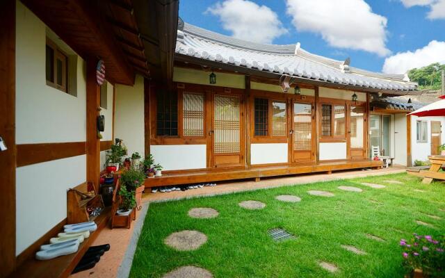 Jeonju hanok sukbak ggum