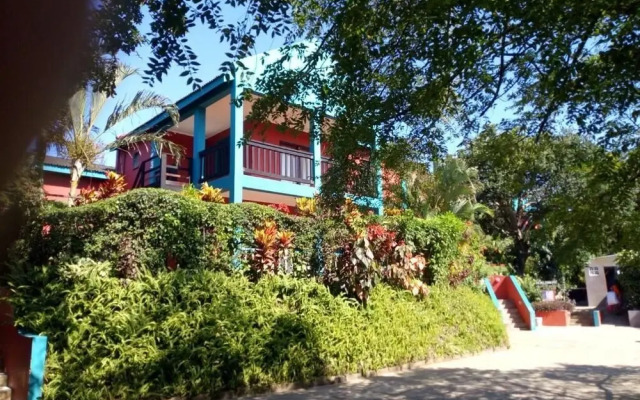 The Waves Lodge