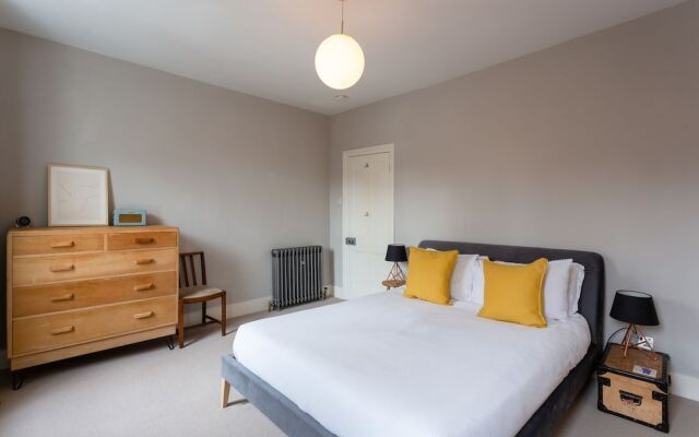 South London Architectural Retreat