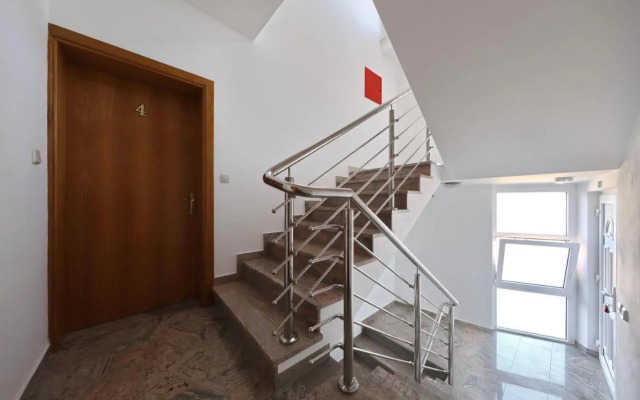 Apartment Dora