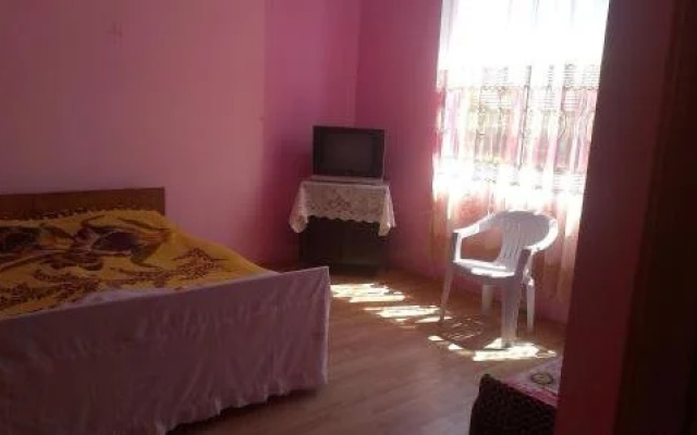 Nana's Guest House