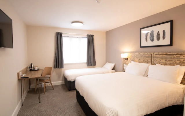 Paisley Pear, Brackley by Marston's Inns