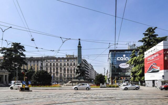 AT Home Heart of Milan - City Apartment