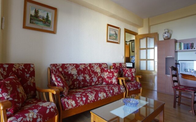 Malaga 101395 3 Bedroom Apartment By Mo Rentals