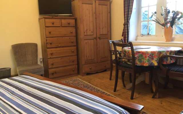 Self Catering Guest Rooms Duns