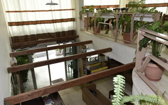 Hotel Rex Politi