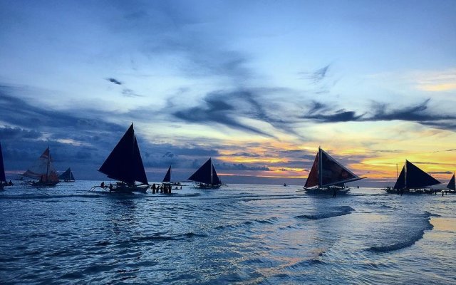 Alargo Villa Boracay