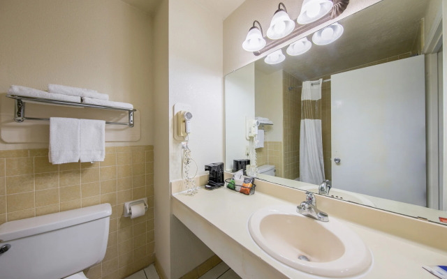 Americas Best Value Inn & Suites Brenham