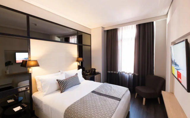 Antigon Urban Chic Hotel