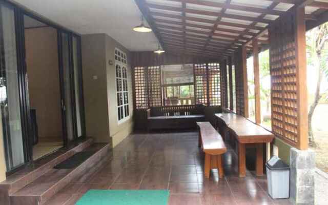Karang Sari Hotel