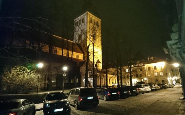 Old Town Niguliste Residence