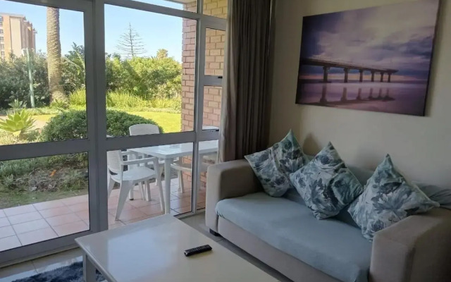 @35 Brookes Suites seaside escape