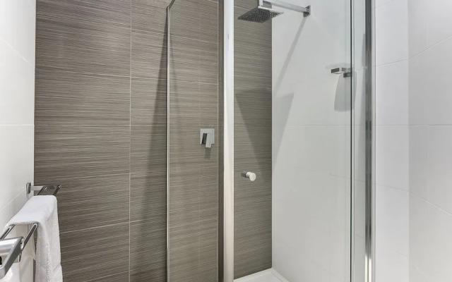 Aloha Waterfront Properties