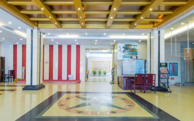 Oriental Pearl Hotel (Guilin Railway Station Store)