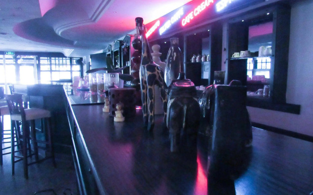 Airport Inn Hotel