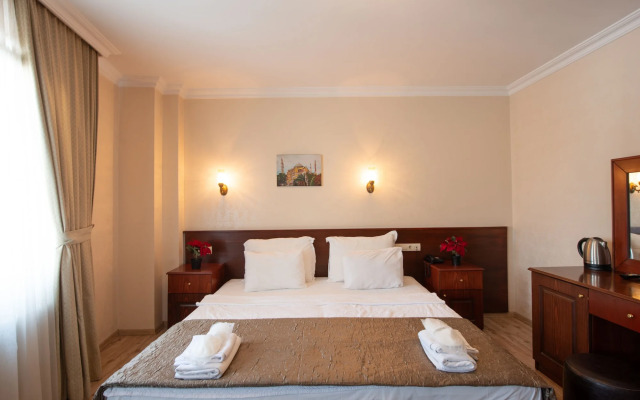 Отель Sultanahmet Cesme