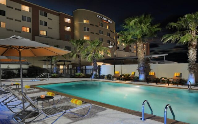 Courtyard by Marriott Houston Pearland