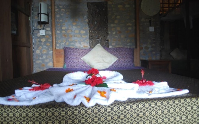 Le Bout du Monde Khmer Lodge