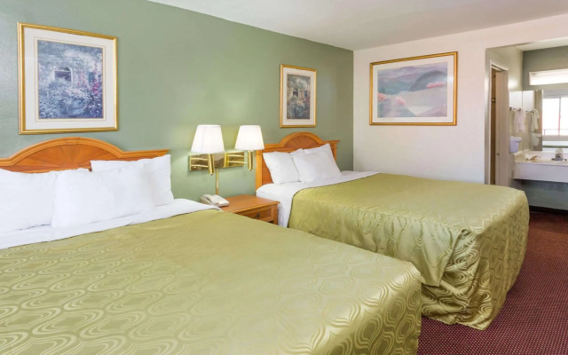 Days Inn by Wyndham San Bernardino Casino