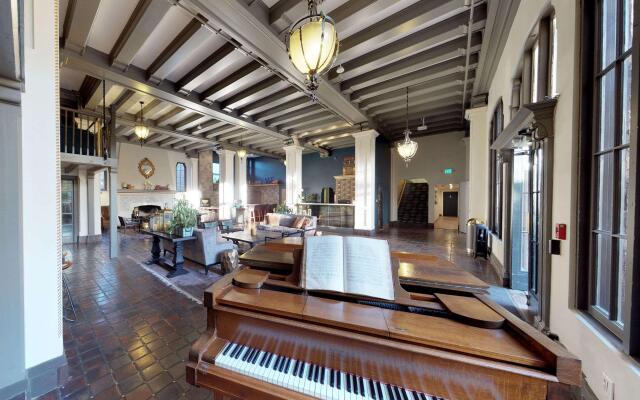 Hotel Petaluma, Tapestry Collection by Hilton