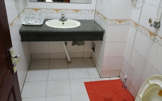 Dalian Golden Beach Swan Lake Hotel