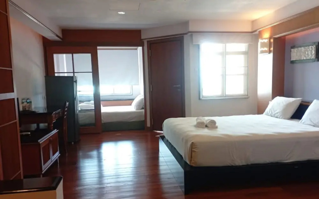 Alpine LXPD Premium Tower Room