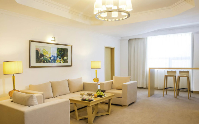 Grand Mercure Hotel Hualing