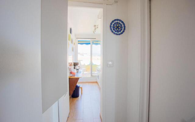 Passy Azur AP4242 by Riviera Holiday Homes