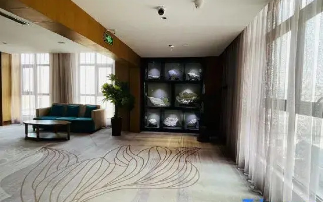 Xiyue Hotel (Zhengzhou east station store)