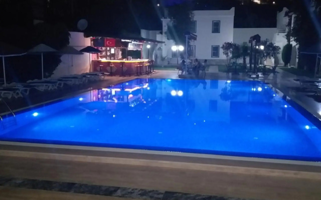 Paradise Apart Hotel