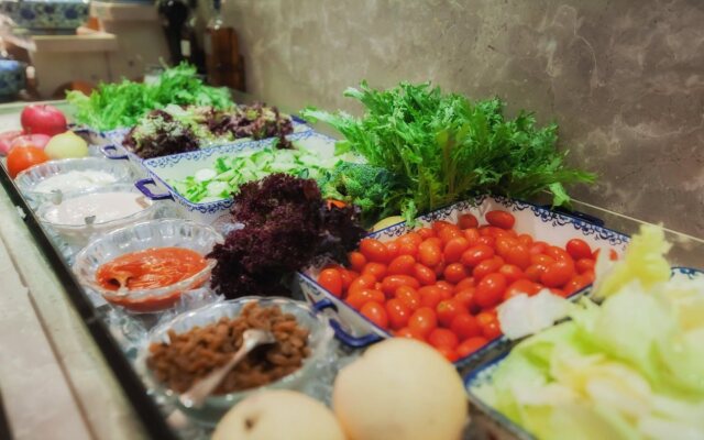 Holiday Inn Express Chongqing Guanyinqiao by IHG