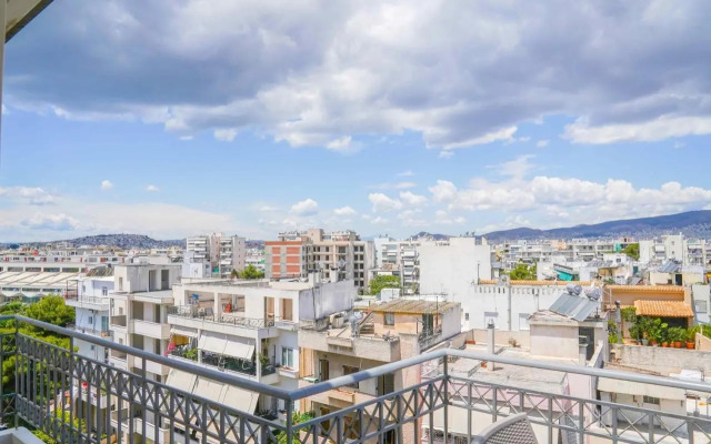 Lis153 by Smart Cozy Suites - Top Floors with Amazing City View - Available 24hr