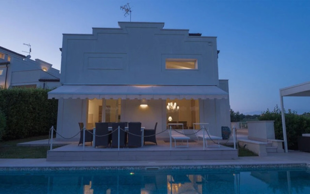Villa Surya 8 2 in Scacciano