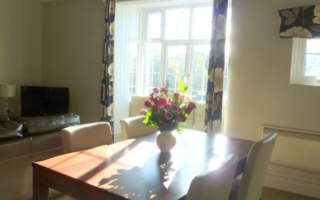 Bedford House Apartments