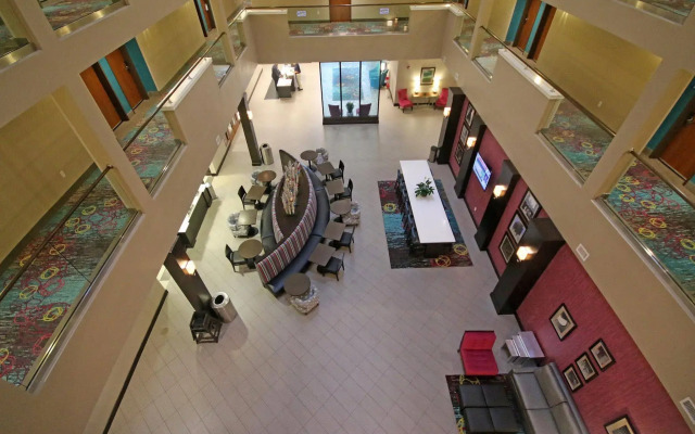 Holiday Inn Express & Suites Charlotte North by IHG