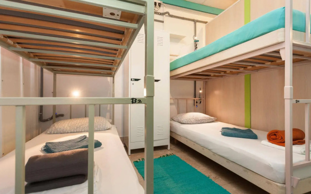 Roundabout Hostel - hostel
