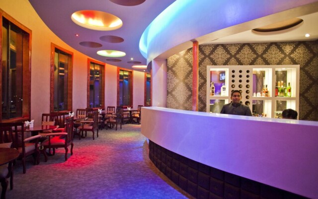Hotel Om Tower