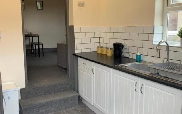 Balfour - Beautiful refurbished spacious 3 bedroom Gateshead flat