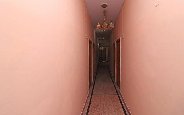 OYO 26791 Hotel Amar Palace