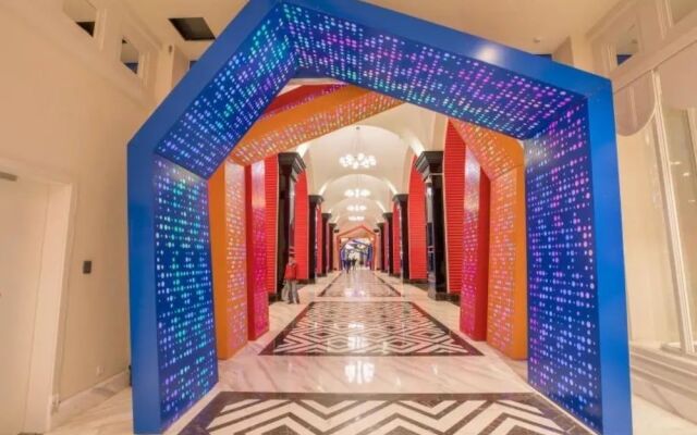 Chimelong Panda Hotel