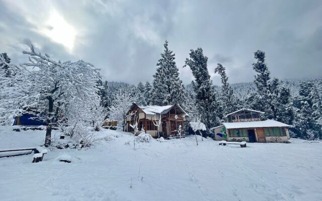 Zevibes Cafe & Homestay