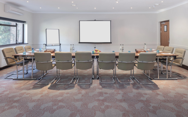 Stratford Manor Hotel