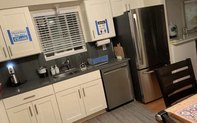 Orchid House near Vancouver YVR Airport